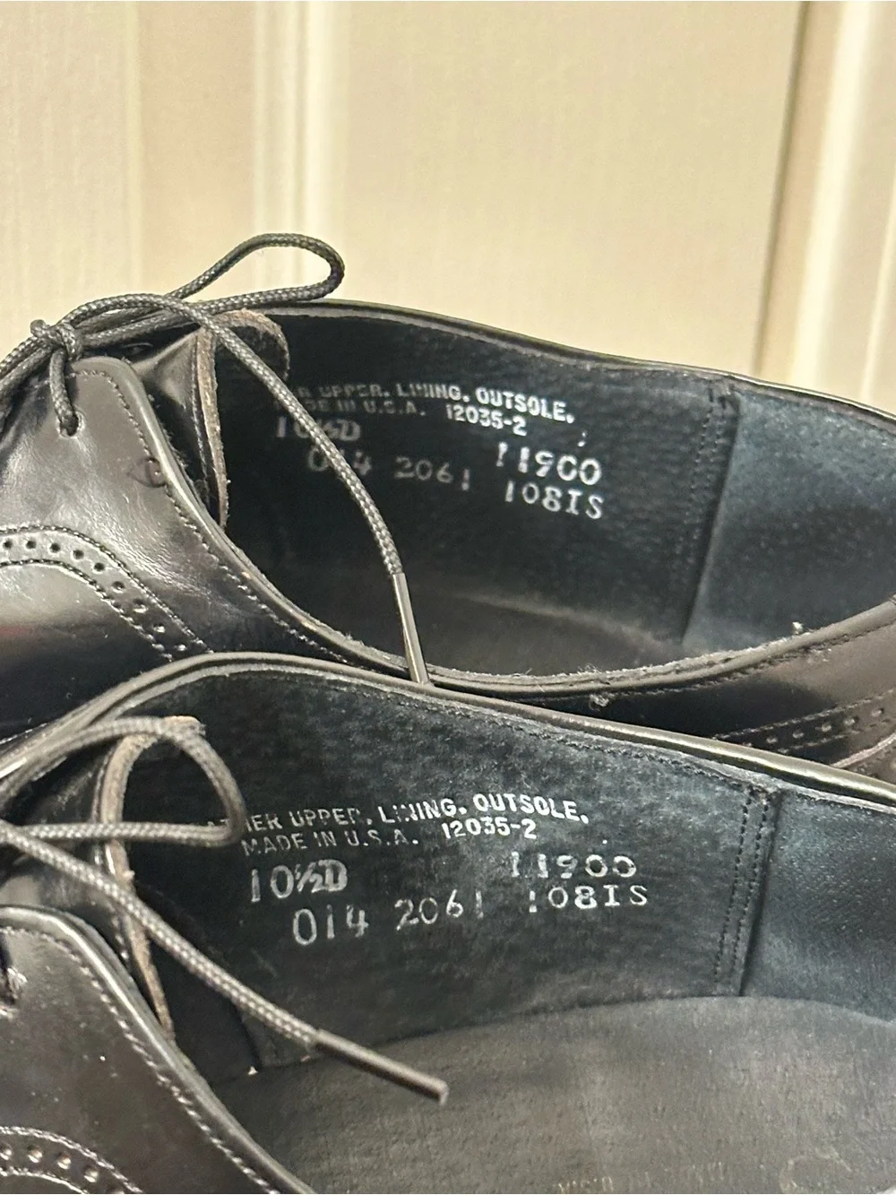 Stafford Black Leather Wingtip Derby Dress Shoes